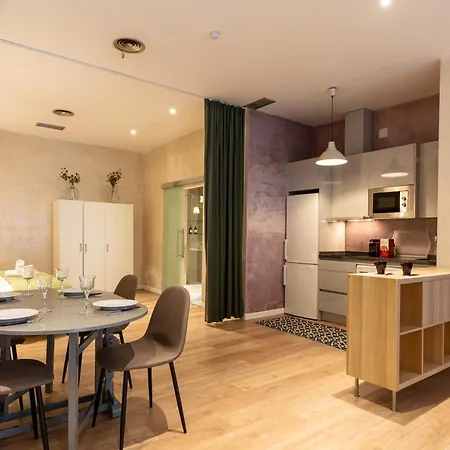 Holi-rent Trastamara Apartament *